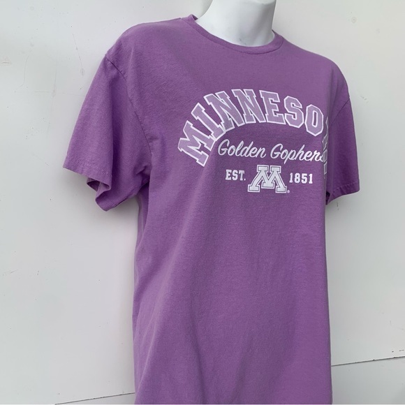 Minnesota Golden Gophers women’s short sleeve‎ tee in lavender.  Best fans of MN - Picture 3 of 10